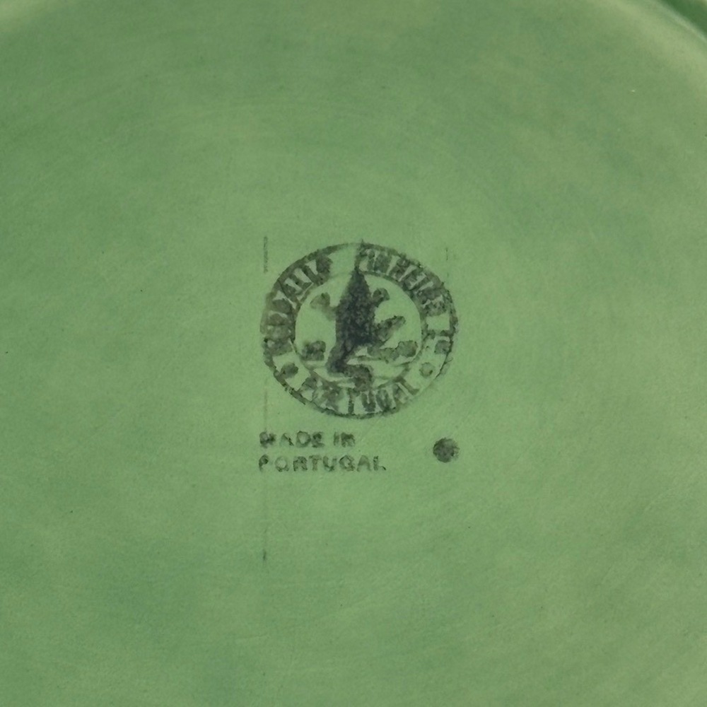Bordallo Pinheiro Cabbage Leaf 9.25 Inch Luncheon Plate Green Vintage Crazing - Picture 7 of 10